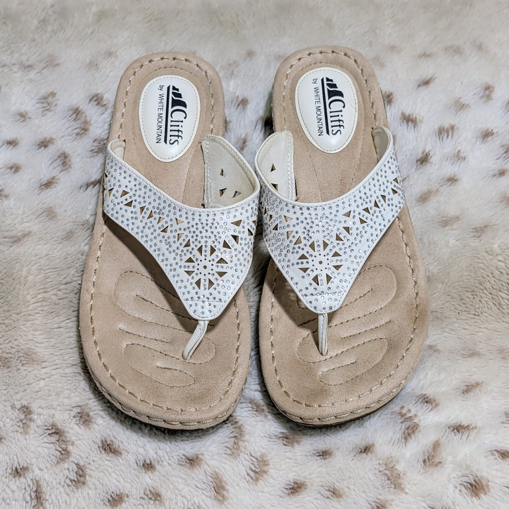 Cliffs by White Mountain Women's White Sandals